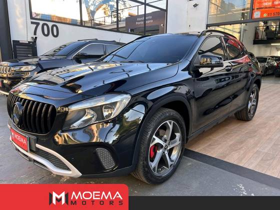 MERCEDES-BENZ GLA 200 1.6 CGI FLEX STYLE 7G-DCT